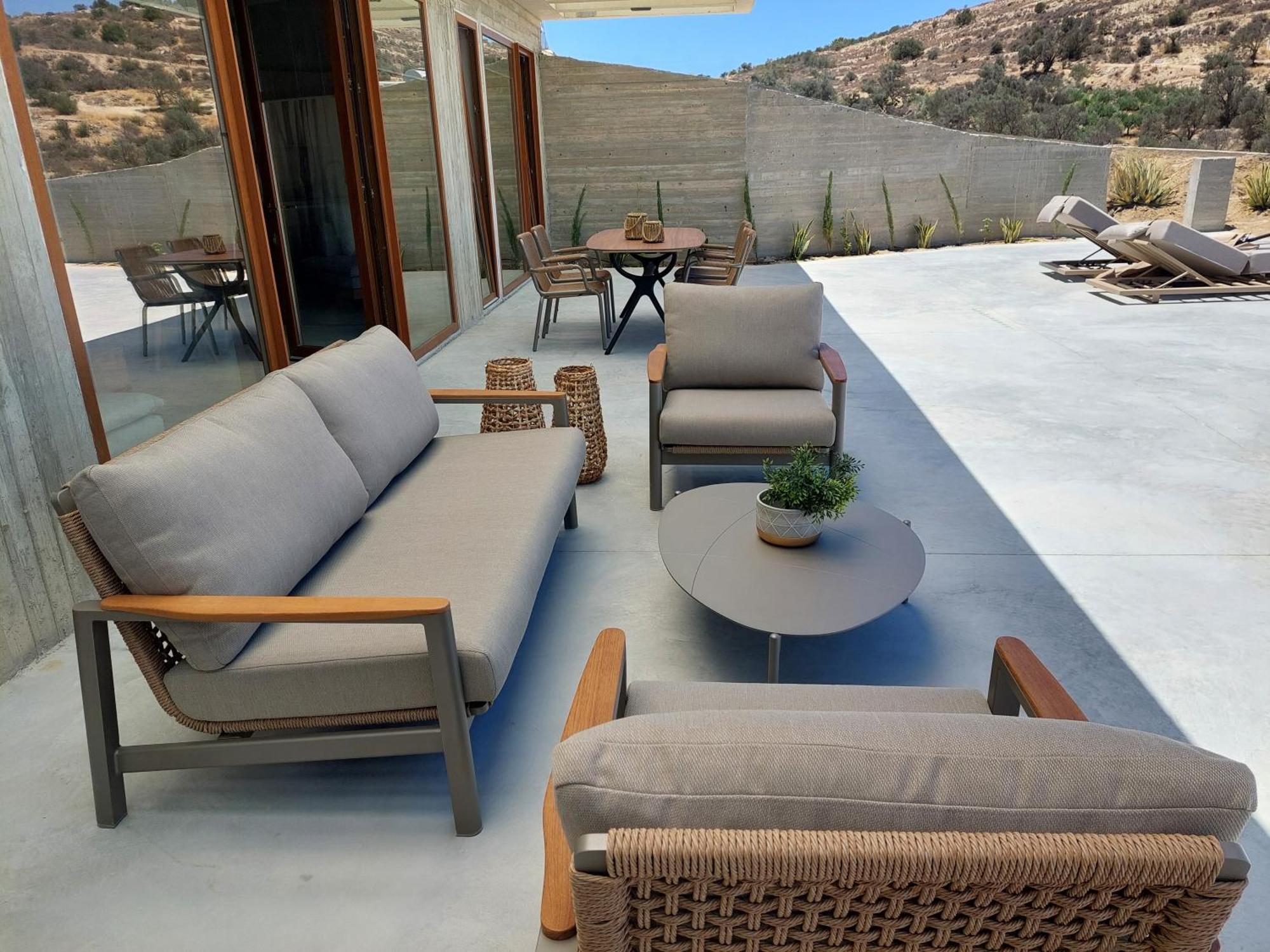 Marnos Luxury Vila Kamilárion
