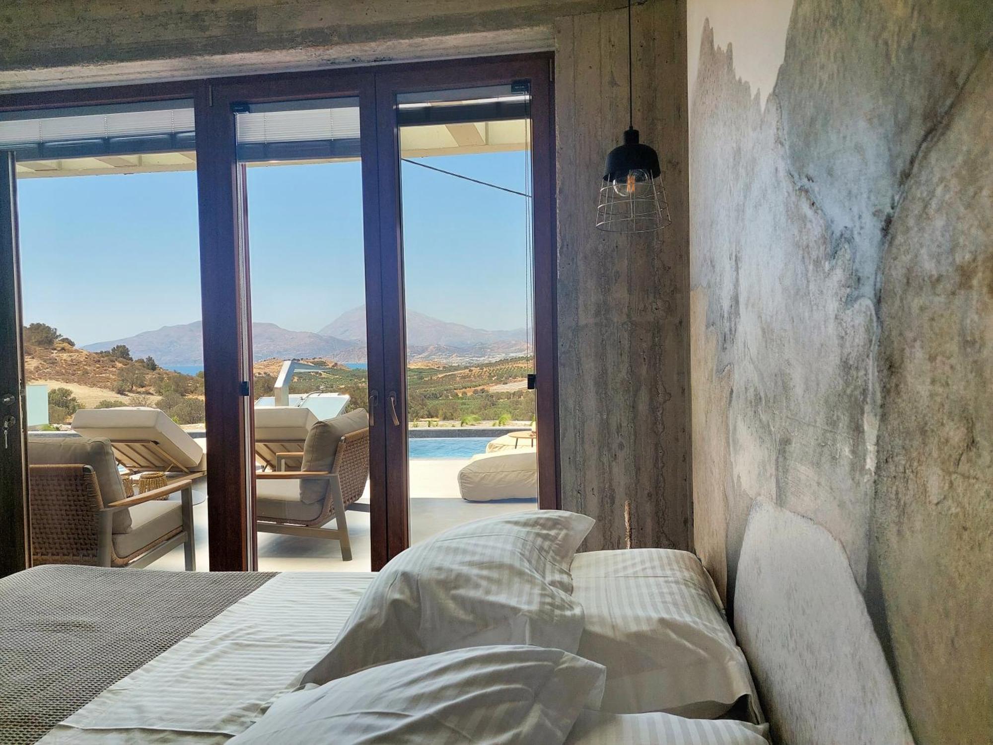 Marnos Luxury Vila Kamilárion