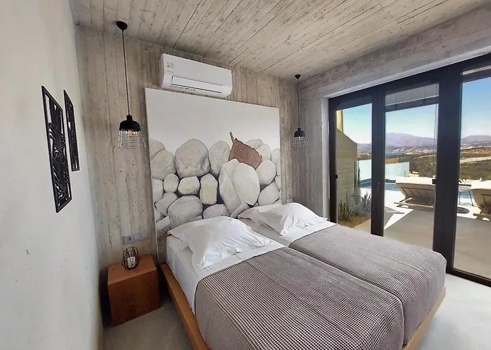 Marnos Luxury Villas