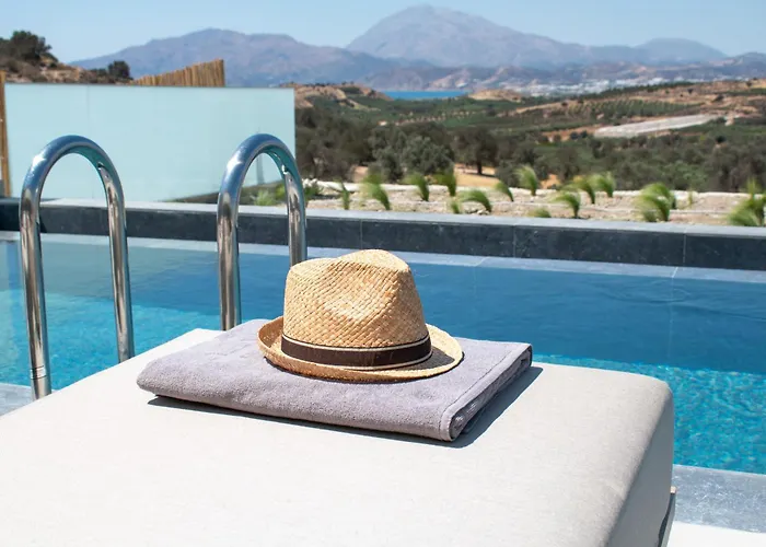 Marnos Luxury Villas