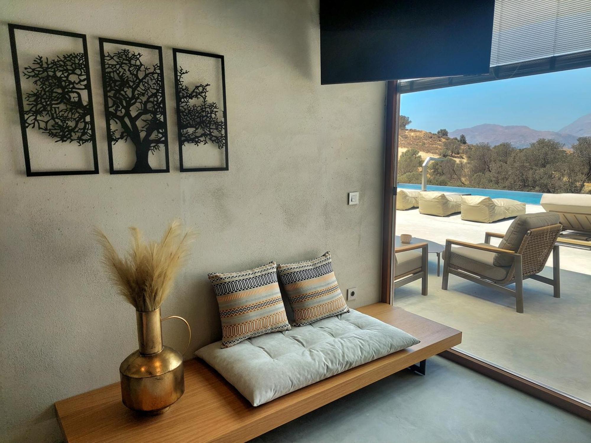 Marnos Luxury