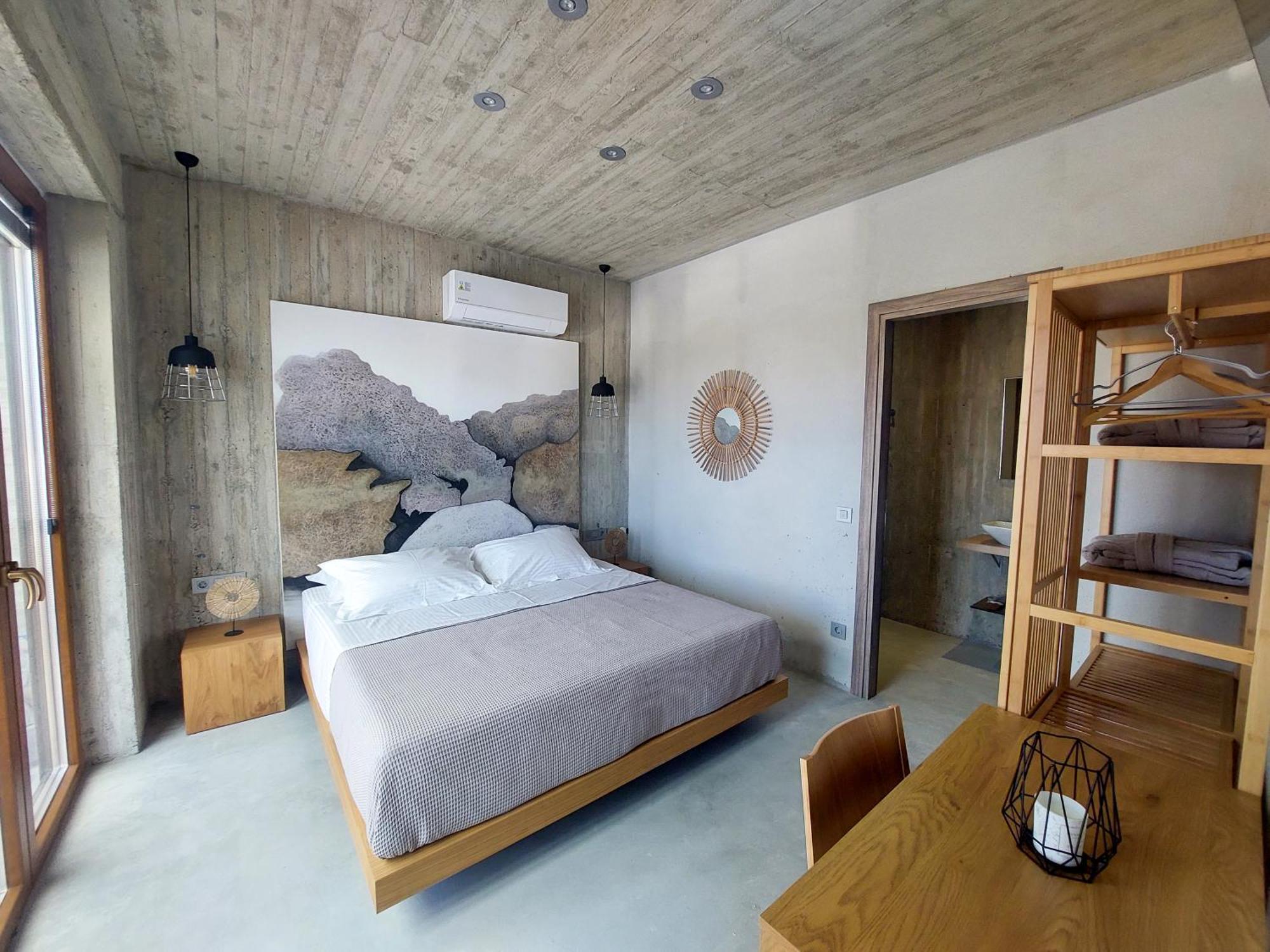 Marnos Luxury Villa *